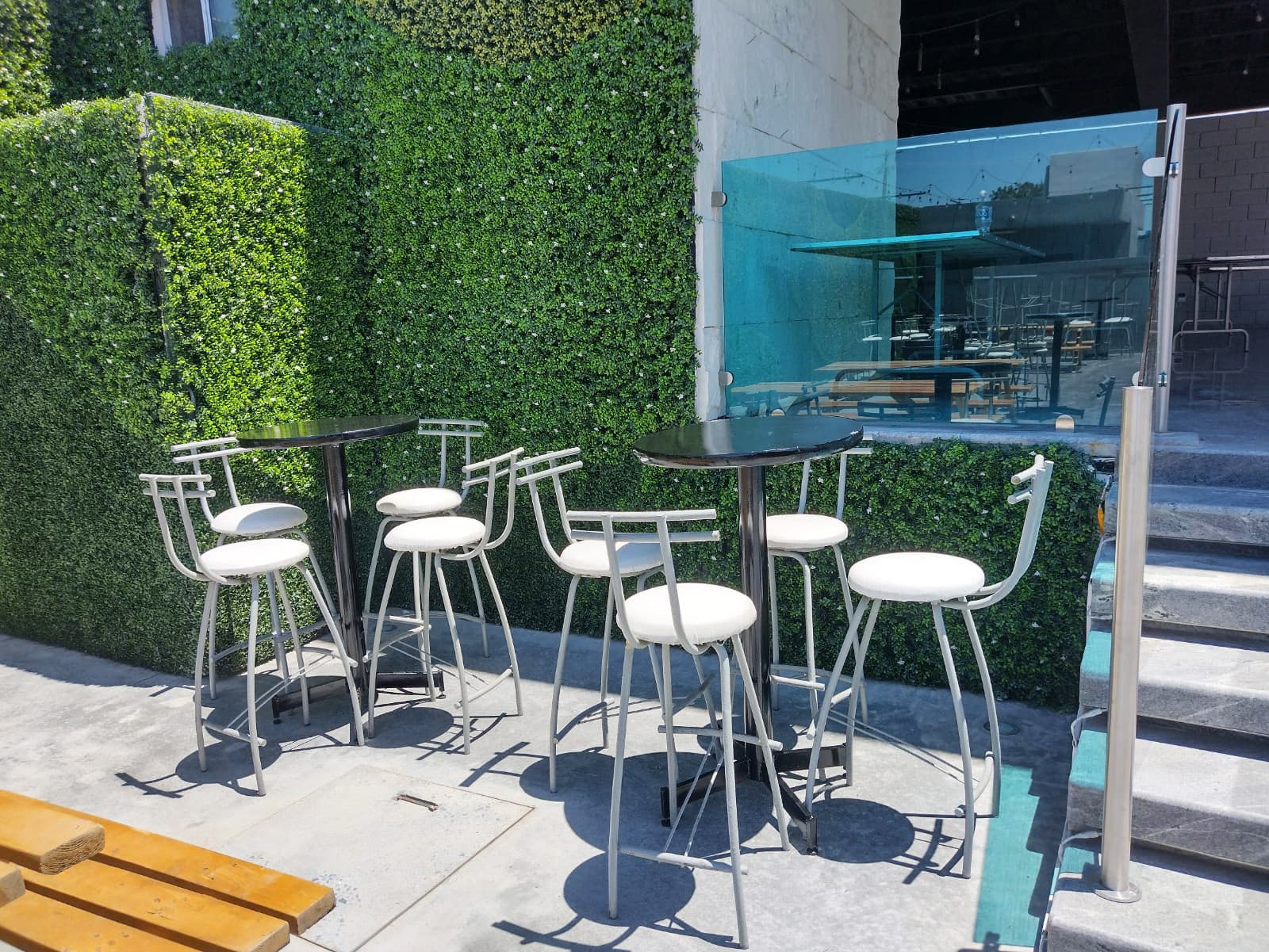 Mesa tipo bar de fierro renta en Monterrey